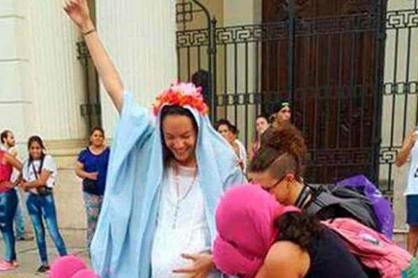 El Inadi brindoacute su postura respecto de la poleacutemica performance de la Virgen