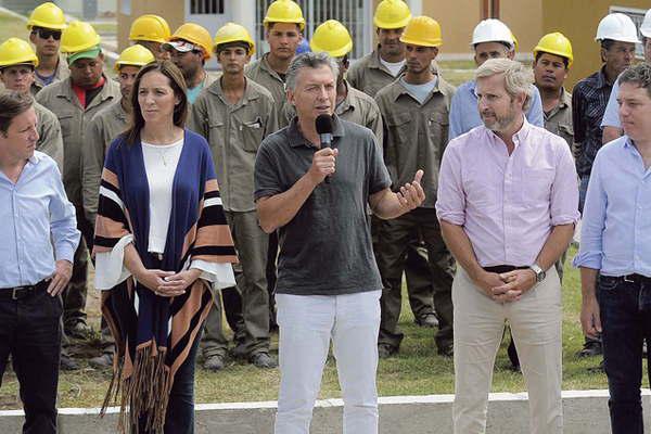 Macri relanzoacute el Procrear con creacuteditos hasta 30 antildeos