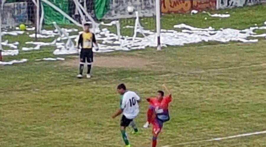 Traacutefico le ganoacute a San Martiacuten y se clasificoacute primero