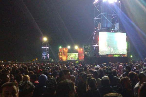 Es la octava vez que voy a un recital del Indio y lo que vi esta vez no lo vi antes