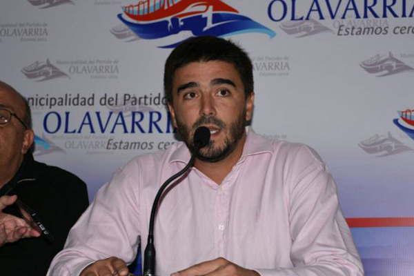 El intendente de Olavarriacutea Ezequiel  Galli- La situacioacuten se nos fue de las  manos no se esperaba tanta gente  