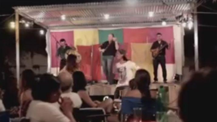 Miraacute el spot folcloacuterico para promocionar el Moto GP