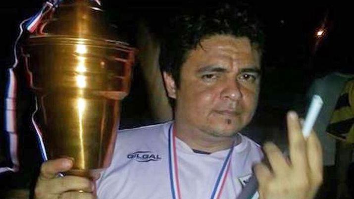 Fue a ver el recital del Indio y lo hallaron ahorcado