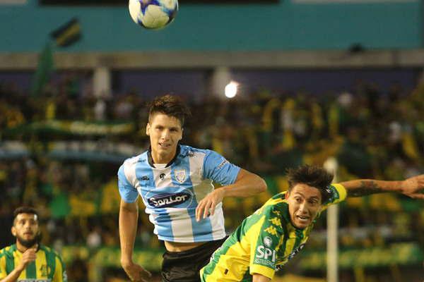 Aldosivi le ganoacute un partido clave a Rafaela