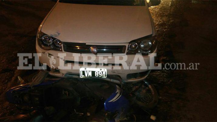 Dos motociclistas internados en estado criacutetico tras un violento choque