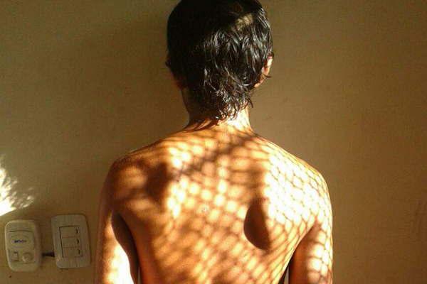 Pidioacute que le guarden una moto robada y terminoacute tras las rejas