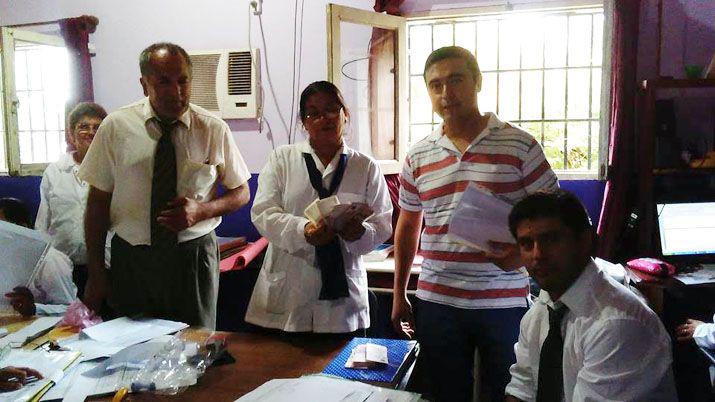 La comunidad educativa agradeció al tesorero de la comuna Contador Hernn Benítez que hizo entrega del subsidio