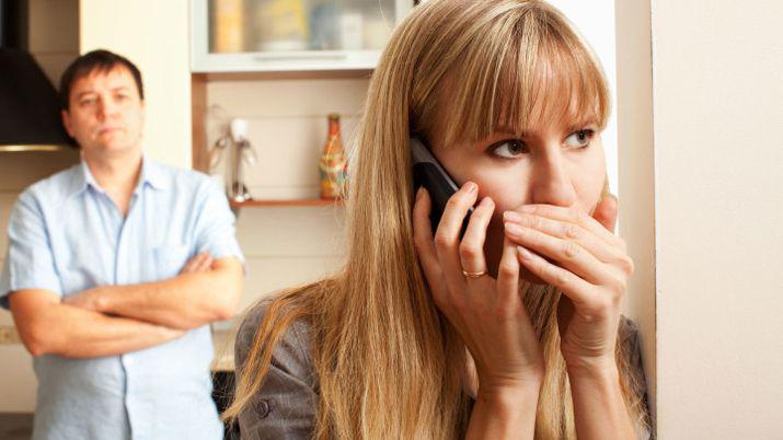 La sorprendioacute con su amante y ahora ella debe indemnizarlo