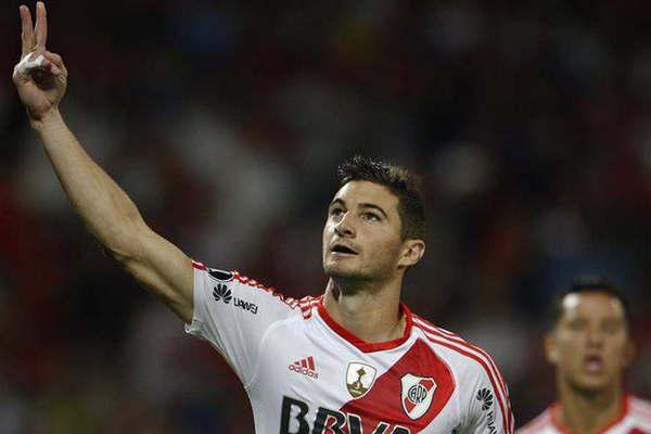 River fue contundente bajo el agua y debutoacute con una alegriacutea