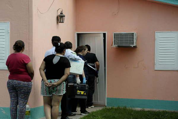 Expertos en toxicologiacutea inspeccionaron la casa donde habriacutean quemado a Juancho