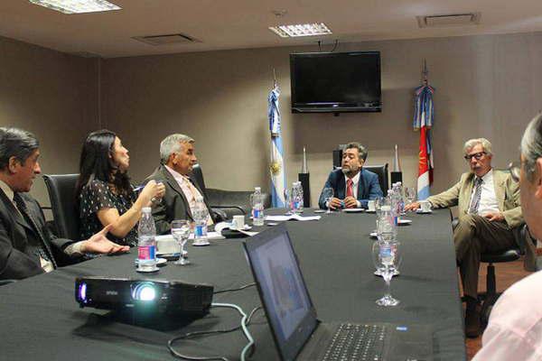 Diagraman coacutemo se digitalizaraacuten todas las sentencias del Poder Judicial