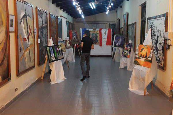 El museo de Artes y Artesaniacuteas Abraham Manlla abre su propuesta anual