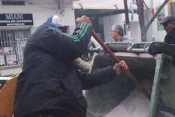 El municipio instoacute a los vecinos a sumarse  a la campantildea La Banda limpia es maacutes linda