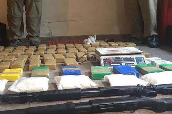 Cada vez hay maacutes familias que se dedican a la venta de drogas