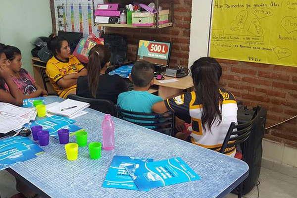 La UPA Reconquista continuacutea con sus talleres y clases de actividad fiacutesica