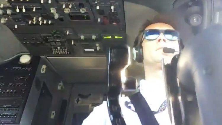 Video- Piloto aterriza un avioacuten en condiciones climaacuteticas extremas