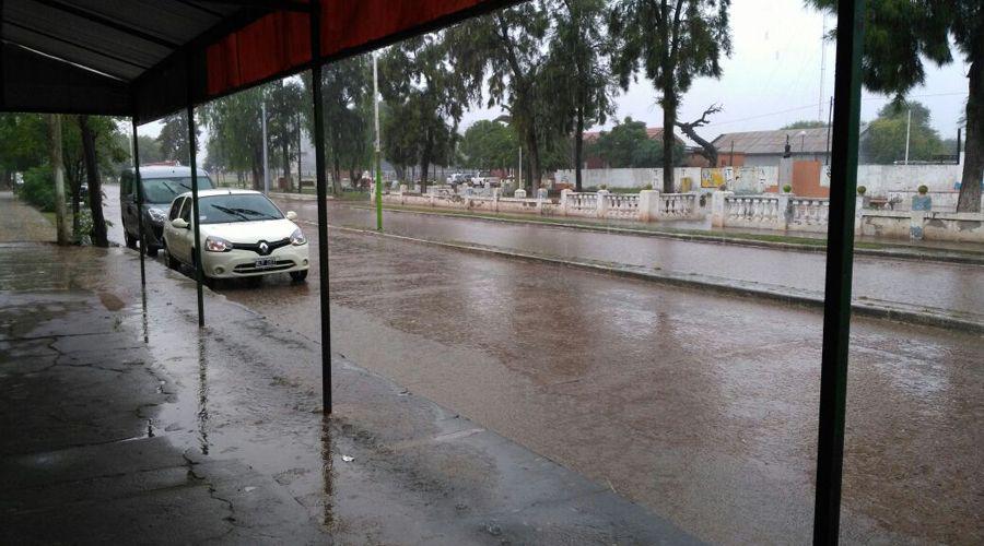 La lluvia dice presente en varias localidades del interior