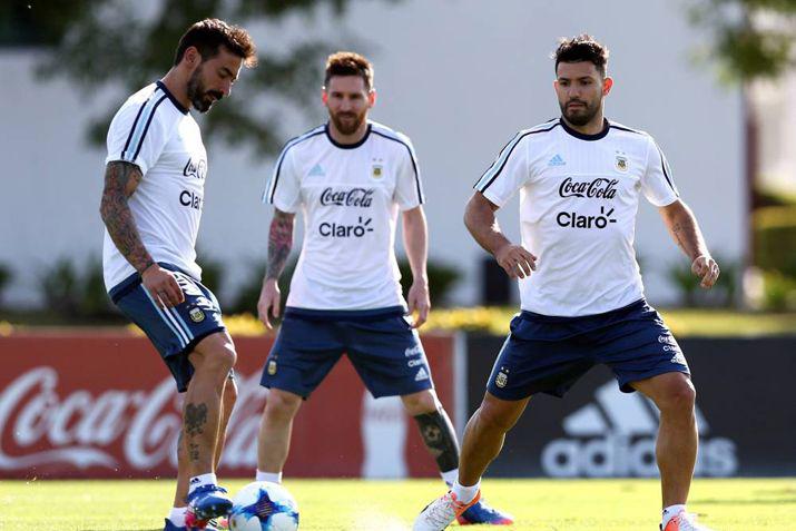 La Selección Argentina se enfrenta a los chilenos