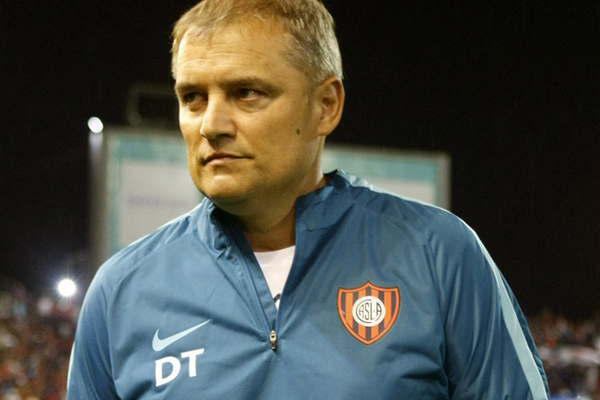 Aguirre recibioacute el apoyo de Matiacuteas Lammens