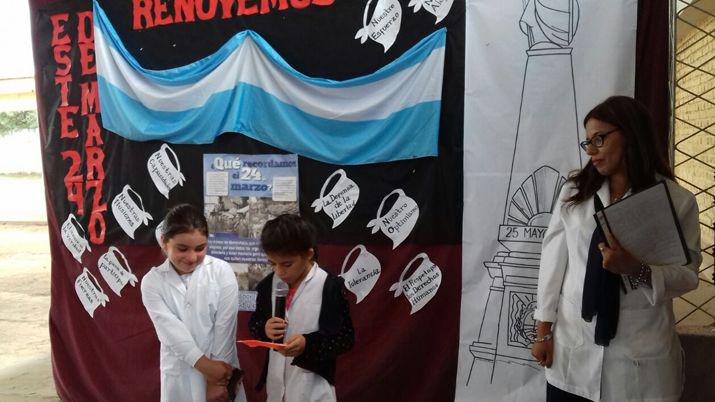 Realizan acto por el Diacutea de la Memoria en una escuela de Laprida