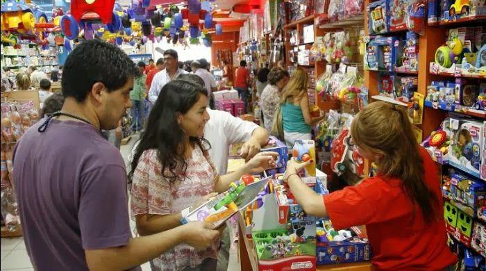 Empleados de comercio cerraron la paritaria con un incremento salarial