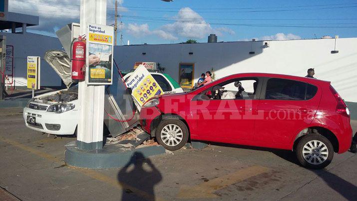 Chocó contra un surtidor de GNC