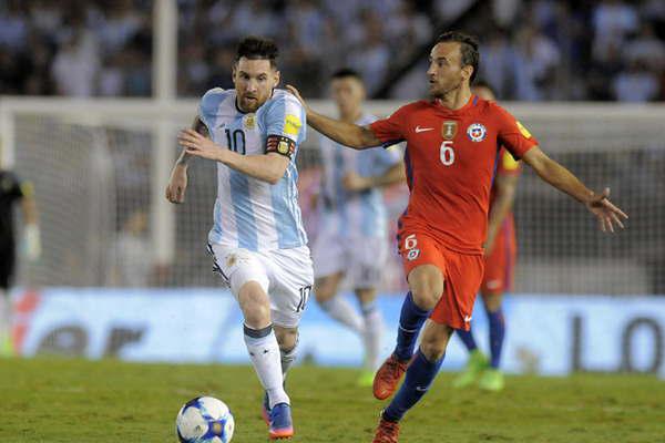 Mercado y Messi los maacutes destacados