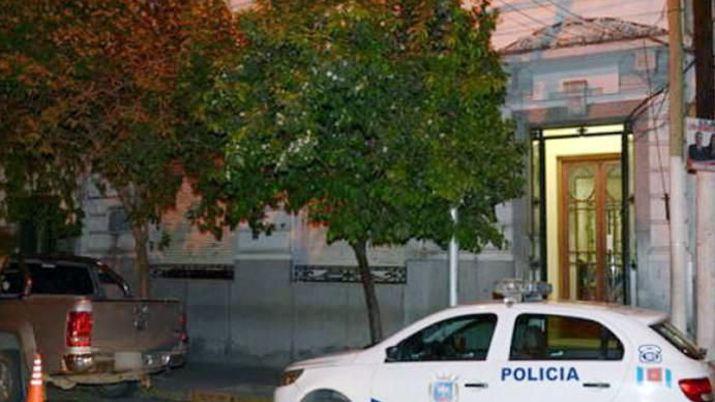 Anciana acusa a un remisero de robarle 9 mil