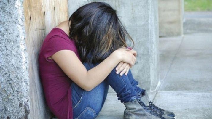 Le contoacute a su preceptora que su madre la golpea a ella y sus hermanos mellizos