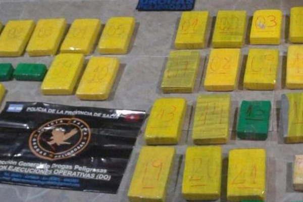 Incautaron maacutes de 70 kilogramos de cocaiacutena
