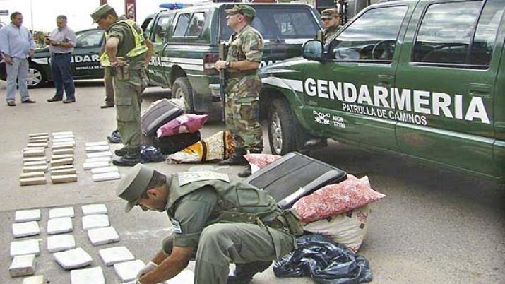 Secuestran cocaiacutena y detienen a tres sujetos en un operativo anti droga