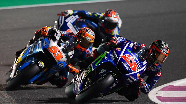 Maverick Vintildeales ganoacute en Qatar la primera carrera de MotoGP