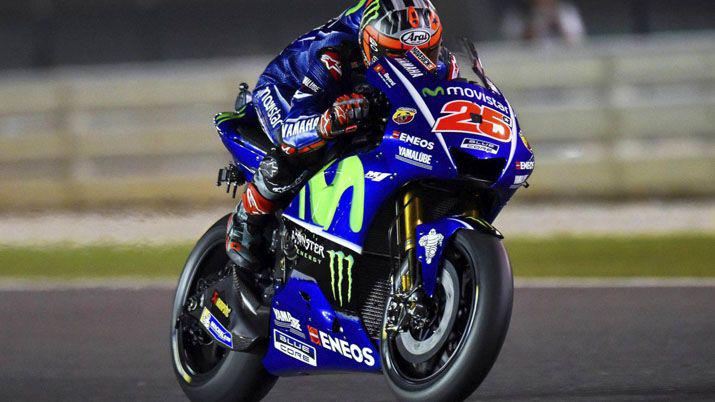 Maverick Vintildeales ganoacute en Qatar la primera carrera de MotoGP