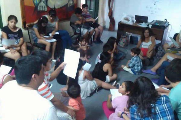 Se incrementan las actividades culturales en Las Termas de Riacuteo Hondo
