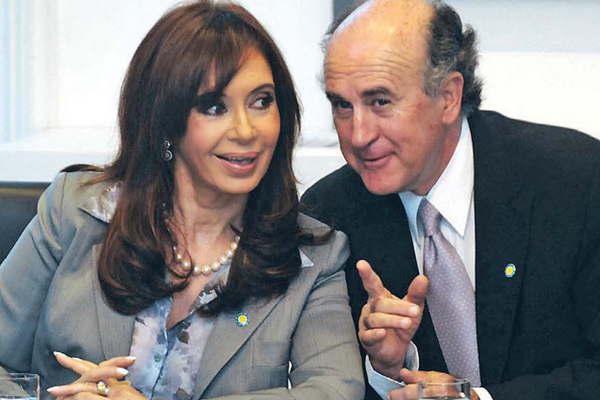 En nuevas escuchas Cristina tilda de  mafioso a Macri y de flojo a Mas