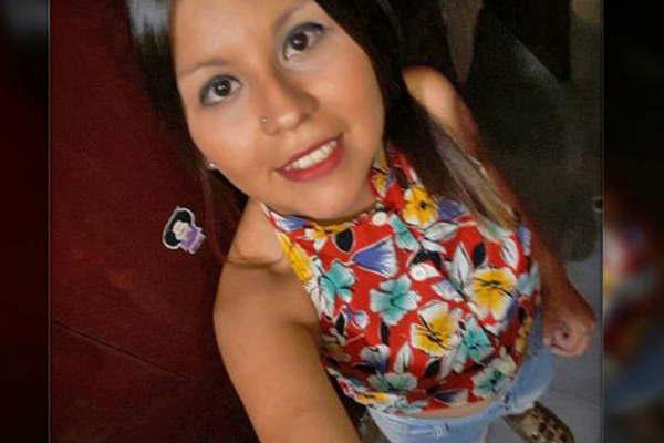 Fallecioacute la jovencita que protagonizoacute un accidente en El Zanjoacuten