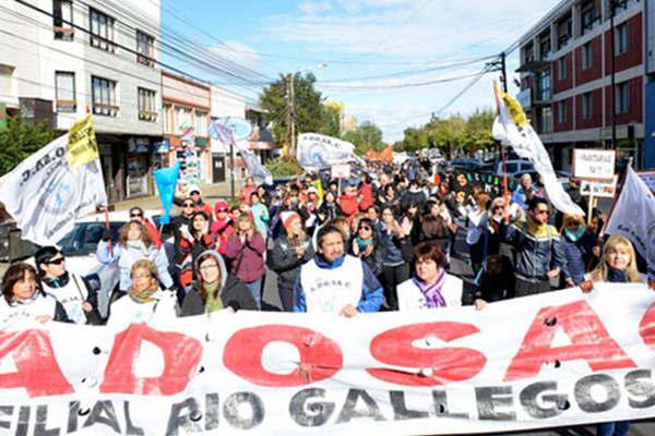 Reclaman la apertura de las finanzas puacuteblicas de Santa Cruz 