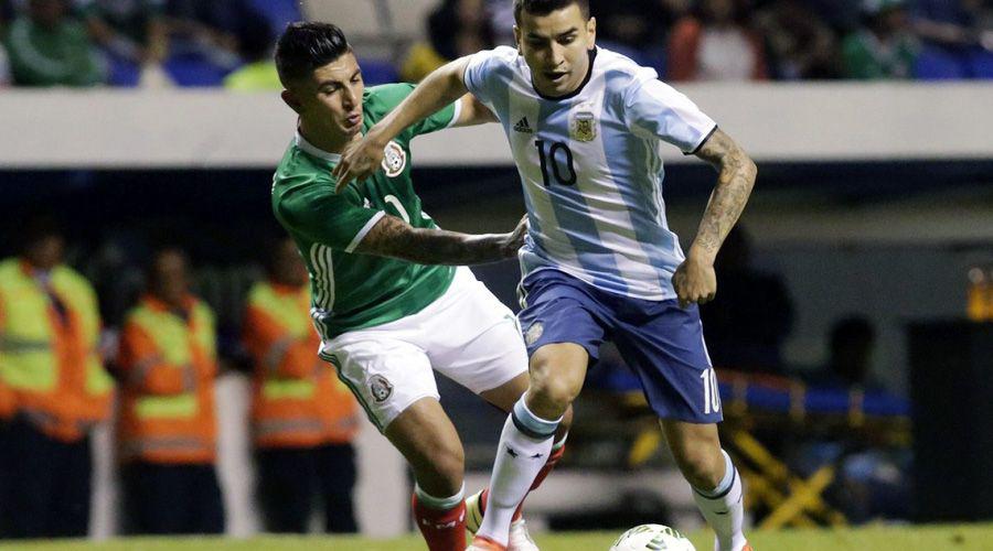 Angel Correa ocuparaacute el lugar de Lionel Messi