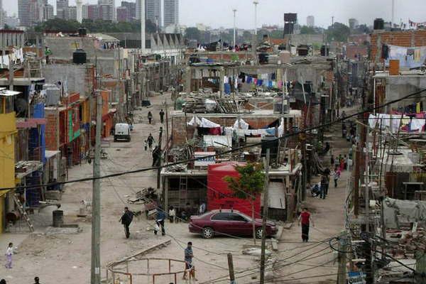 La pobreza en la Argentina cerroacute 2016 en el 303-en-porciento- de la poblacioacuten es decir 12500000 personas