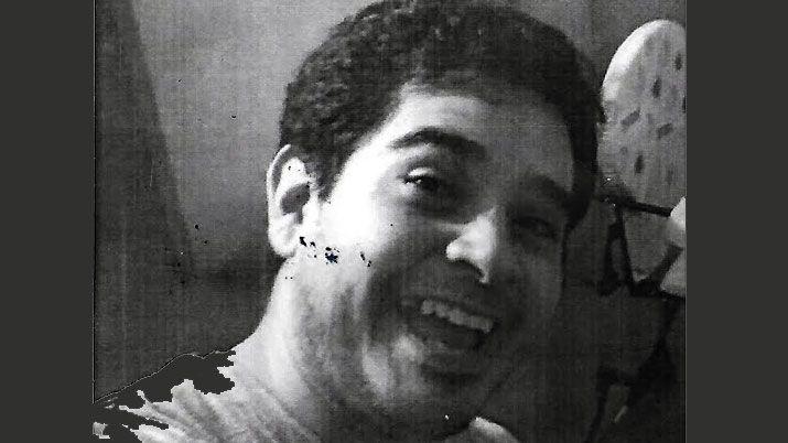 La policiacutea busca intensamente a un hombre de 31 antildeos de edad