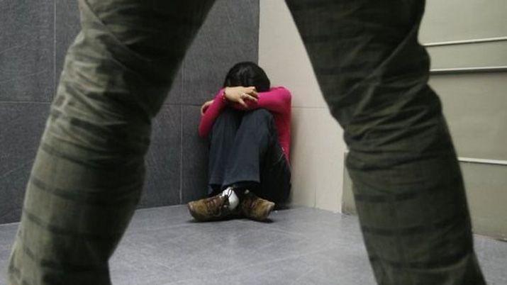 Condenaron a un juez por organizar orgiacuteas con nenas de 13 antildeos