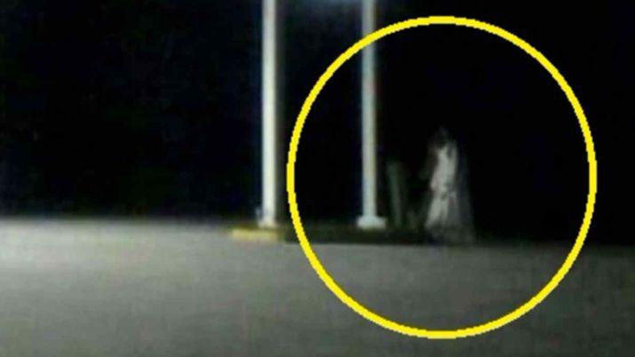 Piden maacutes policiacuteas por las repetidas apariciones de La Llorona