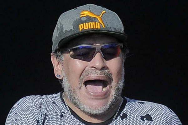 Diego Maradona- Hoy la  seleccioacuten es un fierro caliente