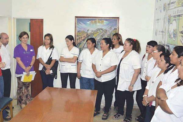 Incorporan a maacutes de 20 agentes sanitarios a la Municipalidad