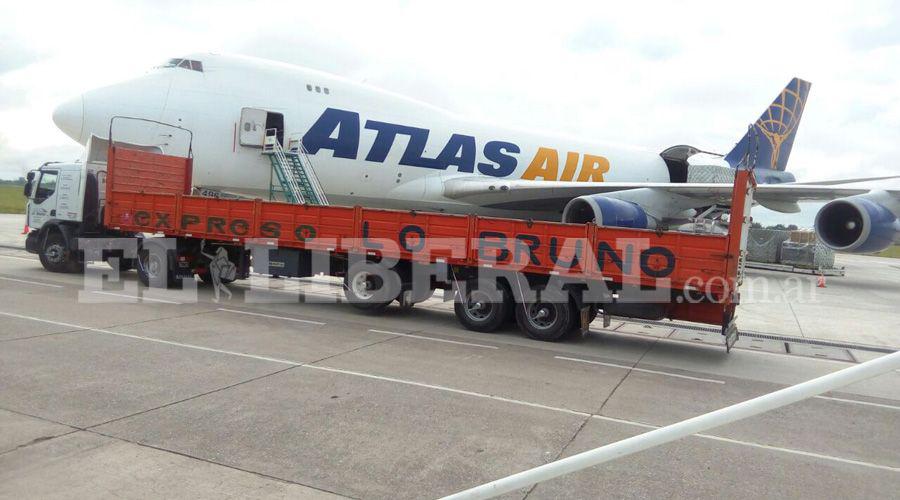 Llegan los primeros containers del MotoGP al circuito de Termas