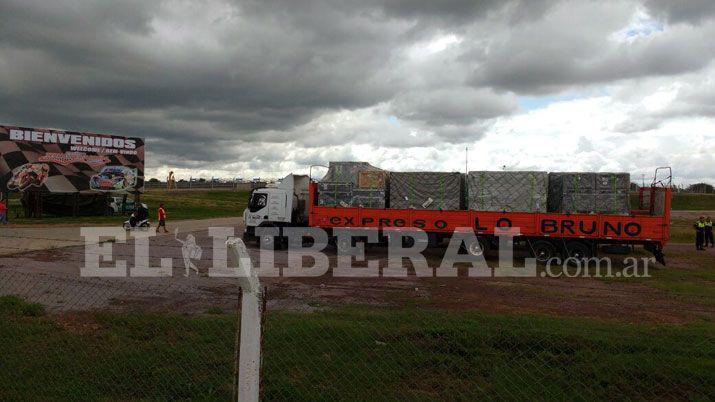 Llegan los primeros containers del MotoGP al circuito de Termas