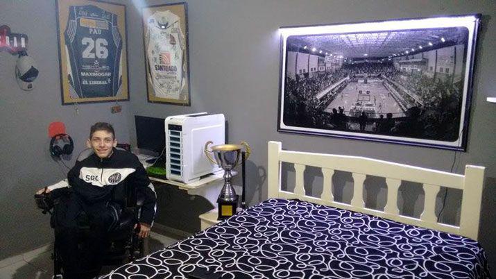 La Historia de Nicolaacutes Coronel- El Hincha sin Liacutemites