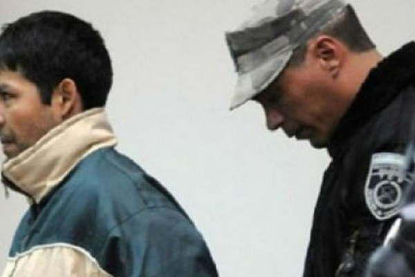 Condenan a 50 antildeos a un violador serial que atacoacute a seis mujeres