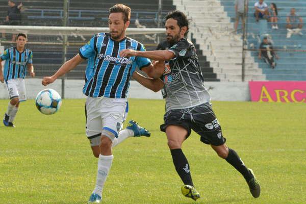 El Central de Coleoni sigue invicto 