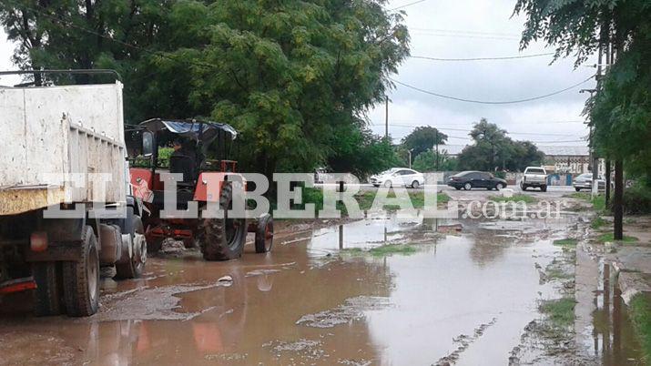 En Nueva Esperanza llueve desde anoche y complica a varias familias